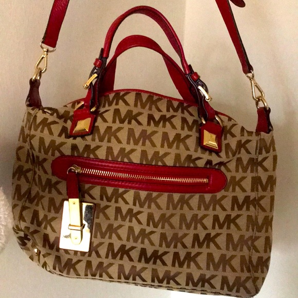 Michael Kors Handbags - Michael Kors Purse